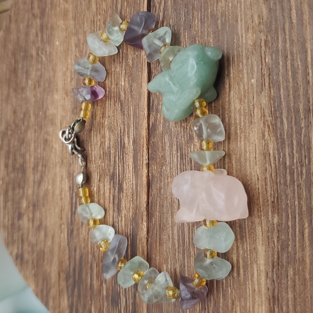 Native American hand carved jade natural gemstone bunny‎ spirit bracelet B0139
